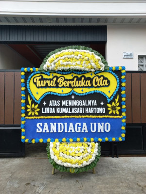 Papan Bunga Duka di Pergetteng Getteng Sengkut
