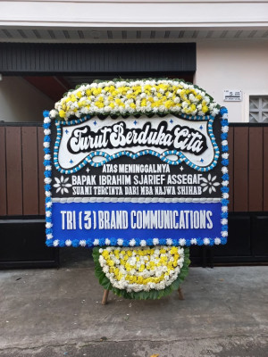 Papan Bunga Duka di Pergetteng Getteng Sengkut